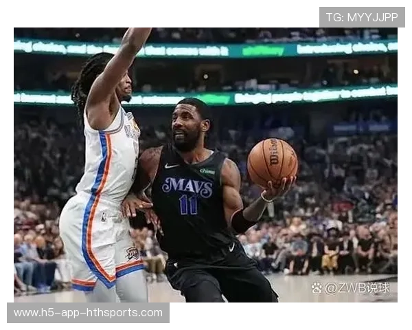 东契奇随手一甩命中三分，独行侠攻势汹涌