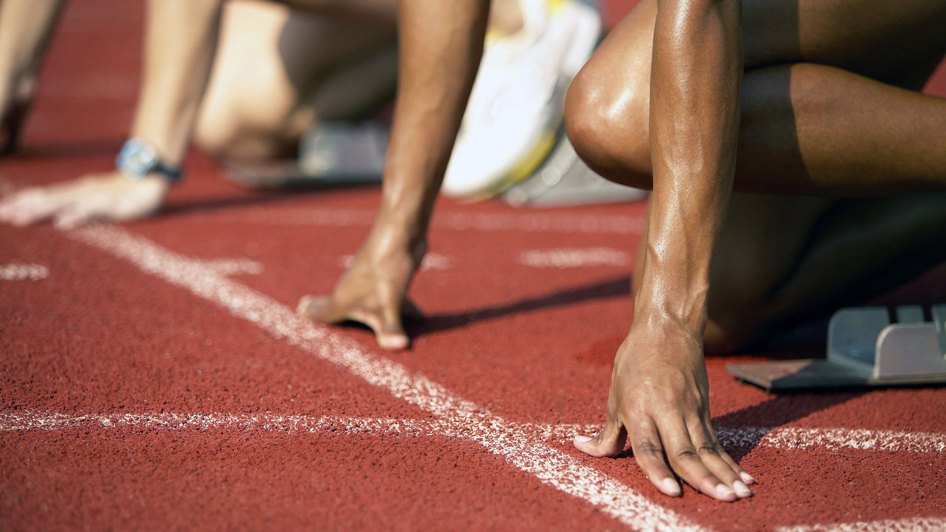 “准爸妈孕期健身课堂” 准爸爸也参加力量训练